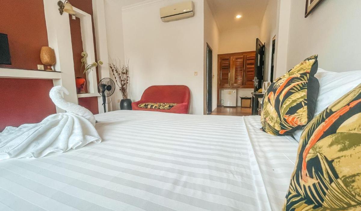 The Bygone Hotel Sziemreap Kültér fotó