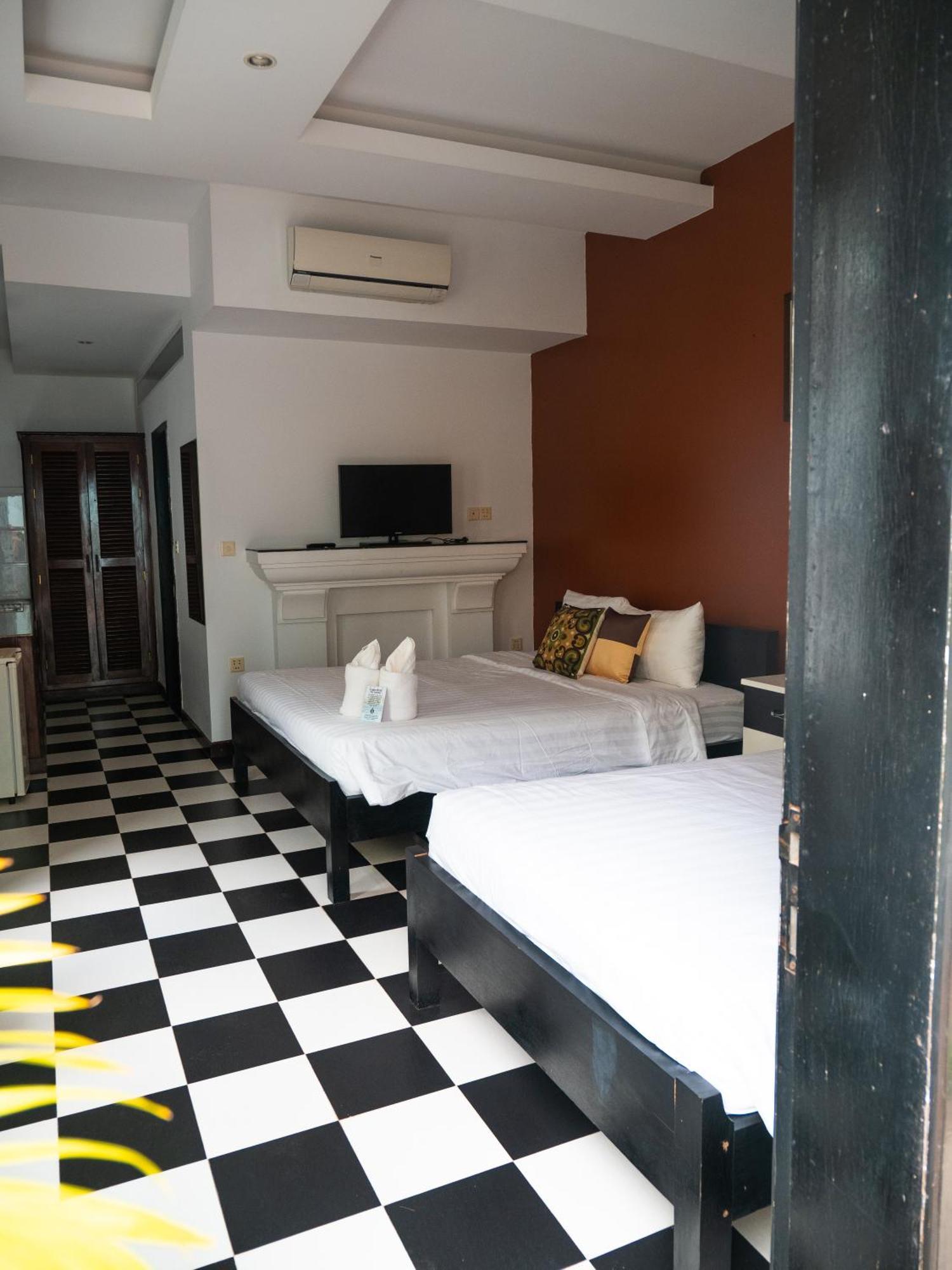The Bygone Hotel Sziemreap Kültér fotó